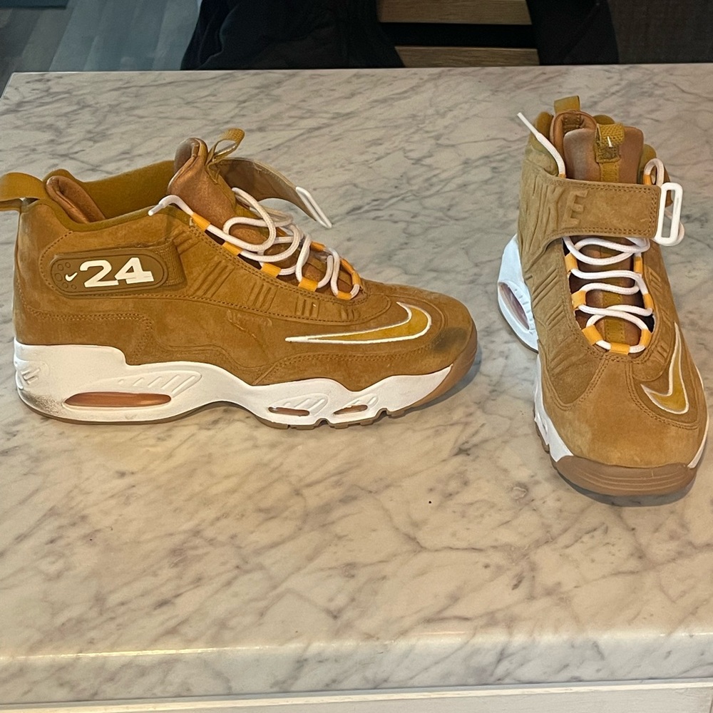 Size 13 Nike Air Ken Griffey JR